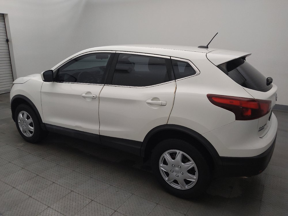 Used 2017 Nissan Rogue Sport S FWD image 3