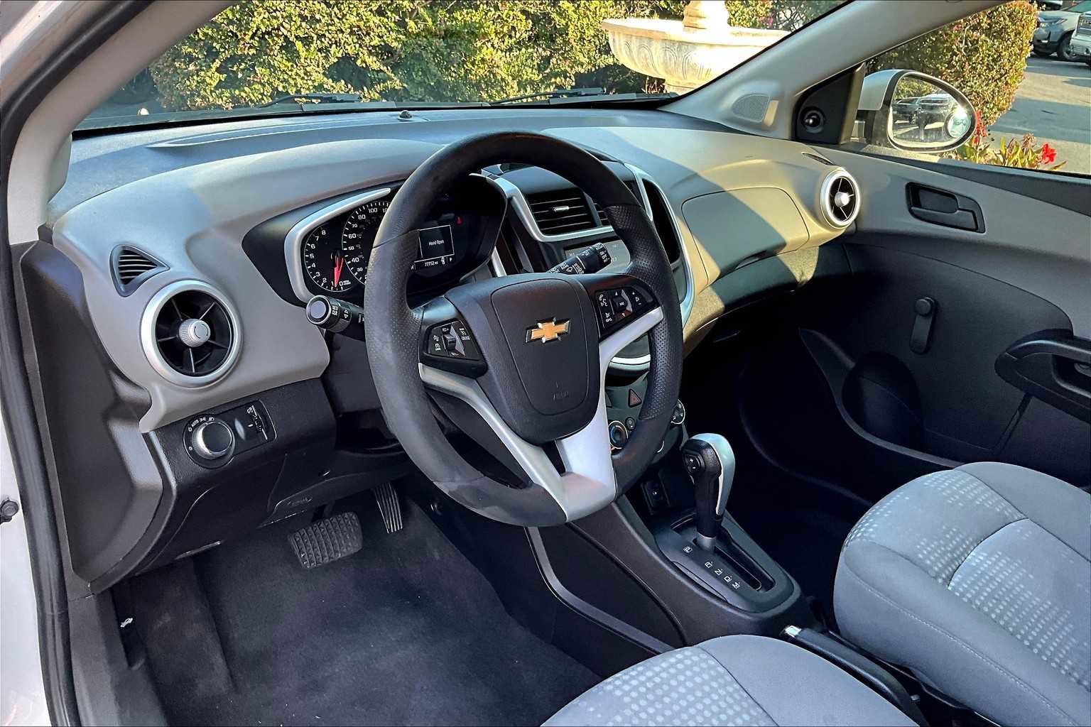 Used 2020 Chevrolet Sonic LT image 16