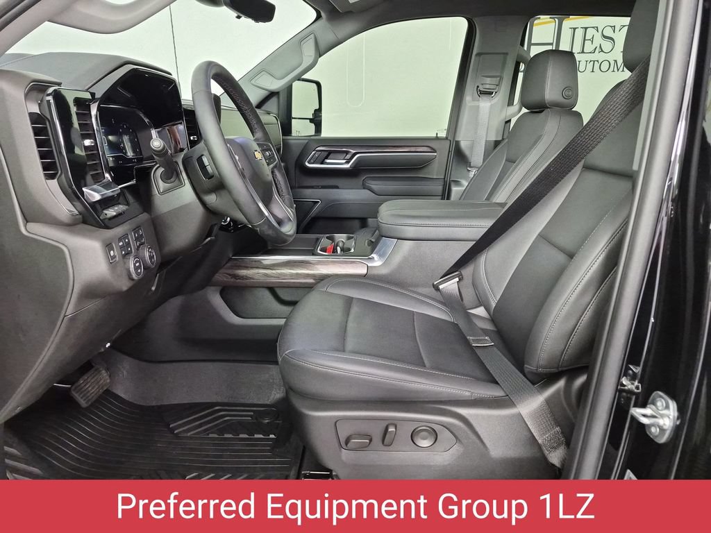 Certified 2025 Chevrolet Silverado 2500 LTZ w/ LTZ Convenience Package AWD/4WD image 15