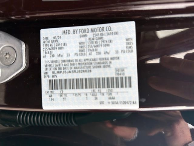 Used 2024 Lincoln Nautilus Premier image 34