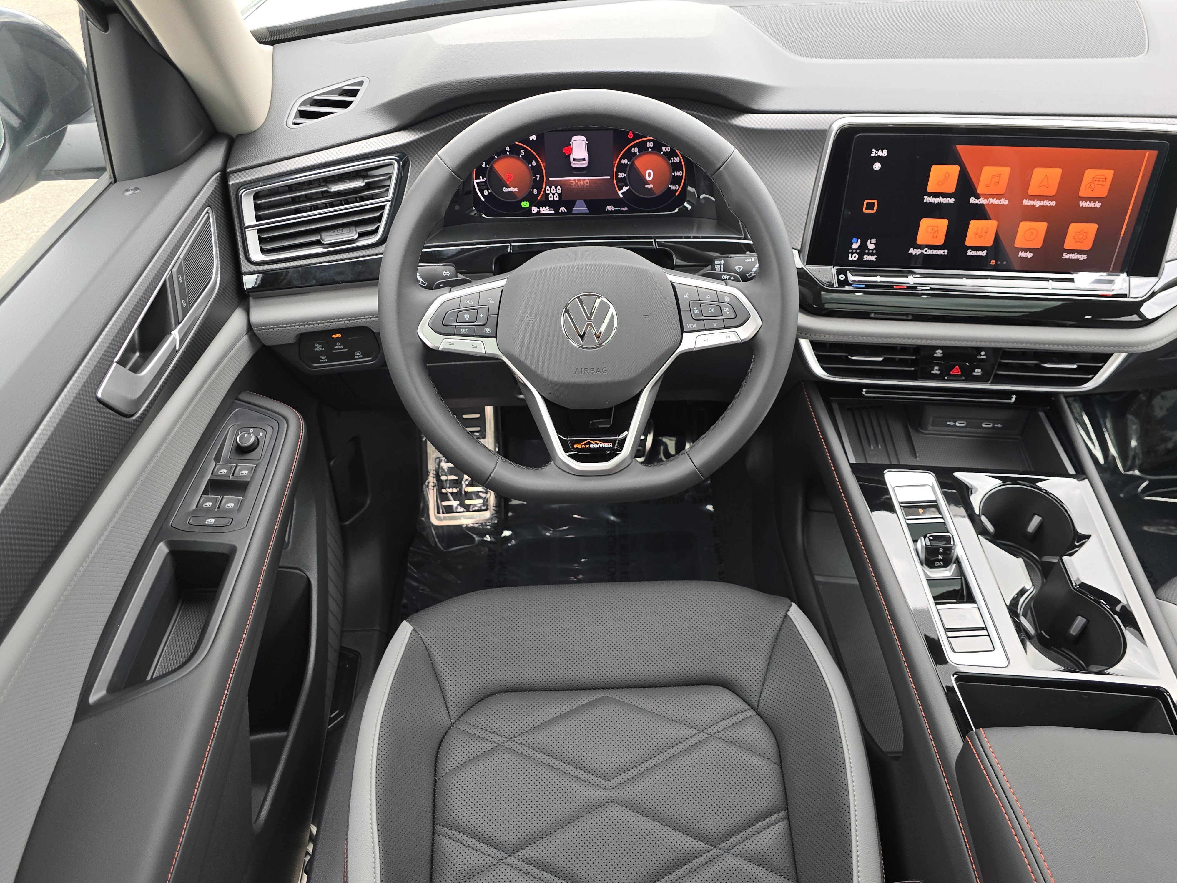 New 2025 Volkswagen Atlas Peak Edition SE image 23