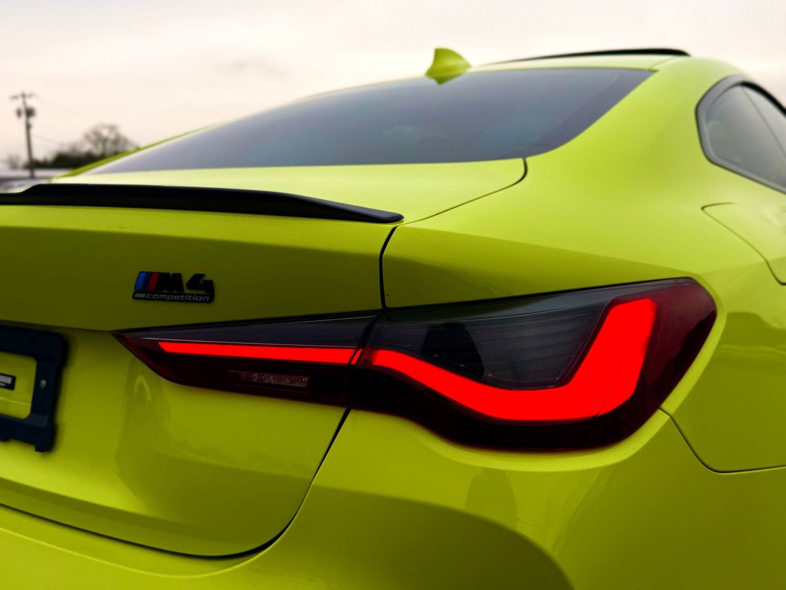 Used 2022 BMW M4 Competition w/ M Carbon Exterior Package image 18