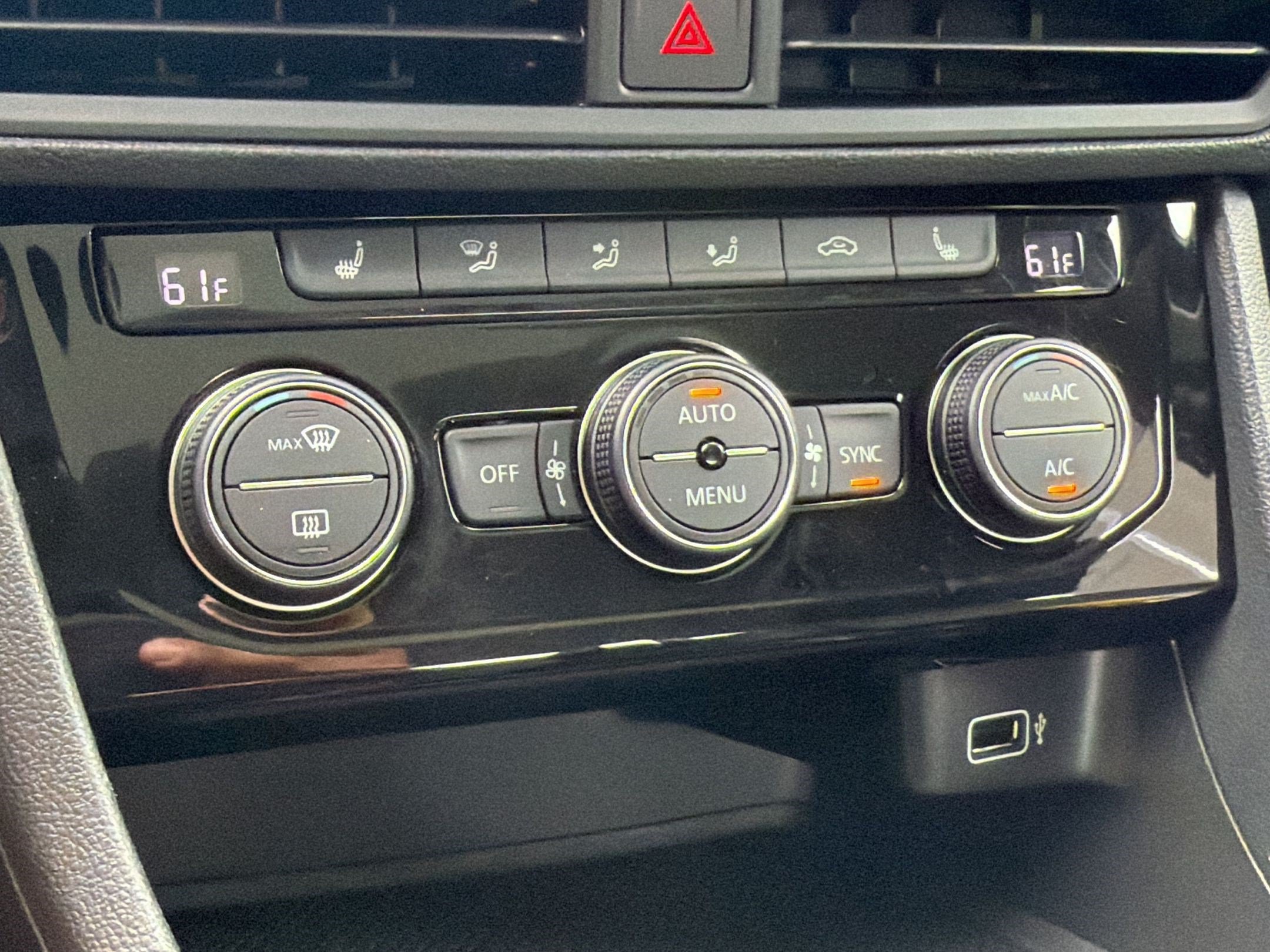 Used 2019 Volkswagen Jetta SEL FWD image 15