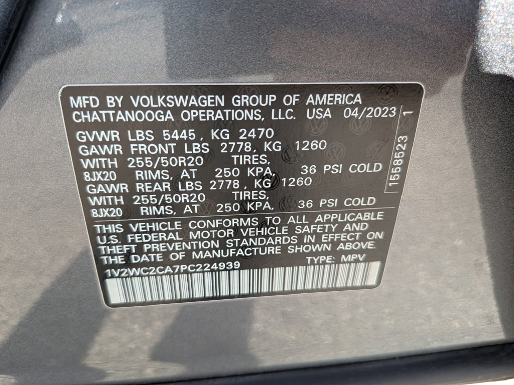 Certified 2023 Volkswagen Atlas Cross Sport SE FWD image 36