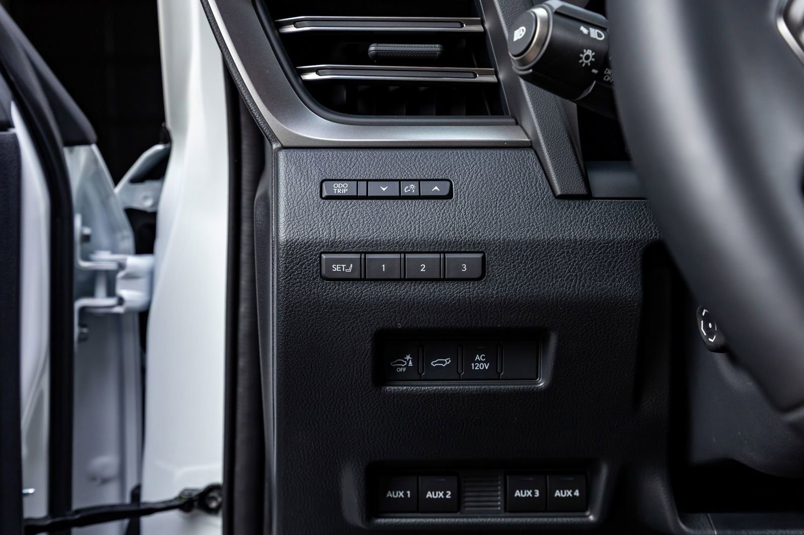 Used 2025 Lexus GX 550 image 22