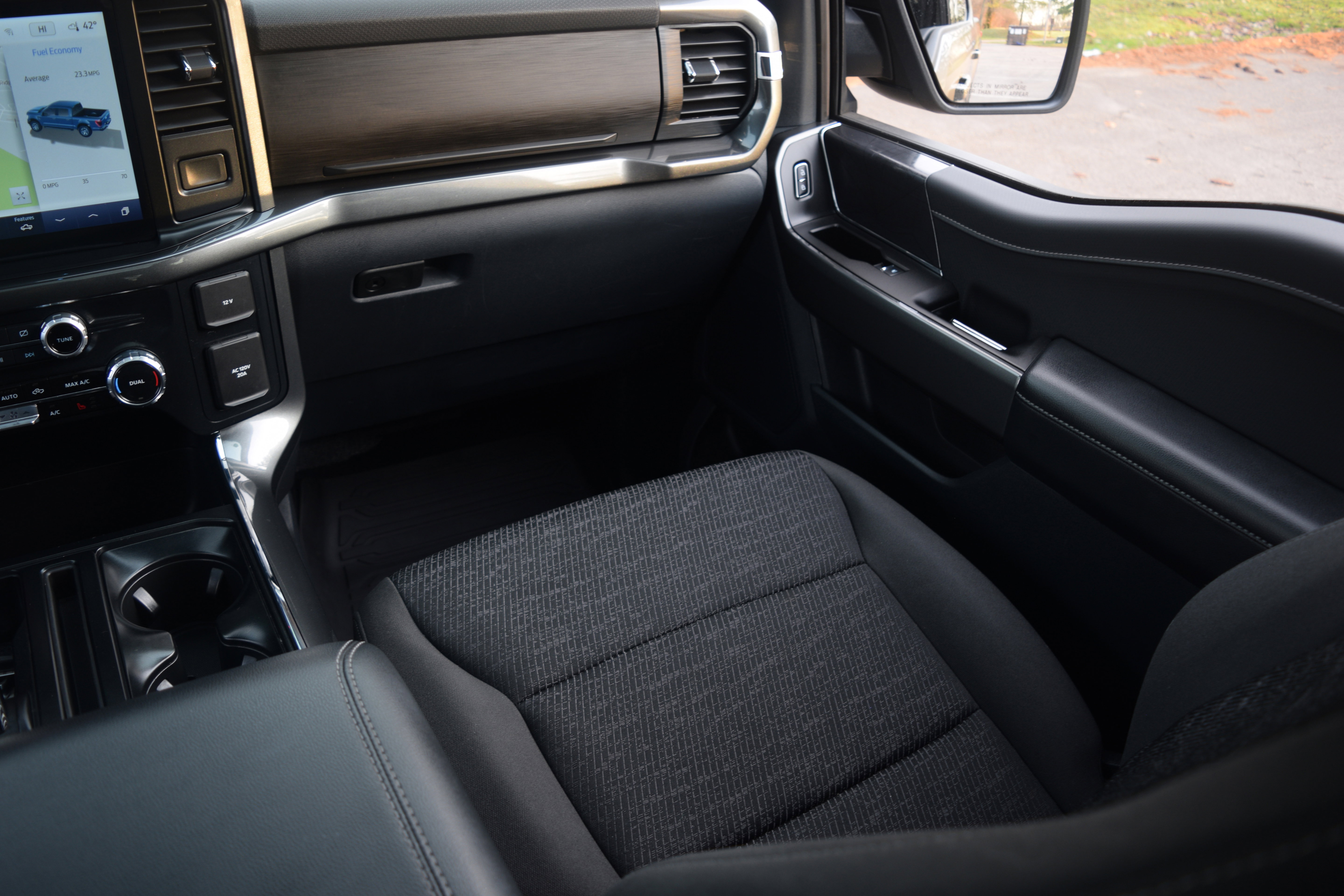 Used 2023 Ford F150 XLT w/ Equipment Group 302A High image 14