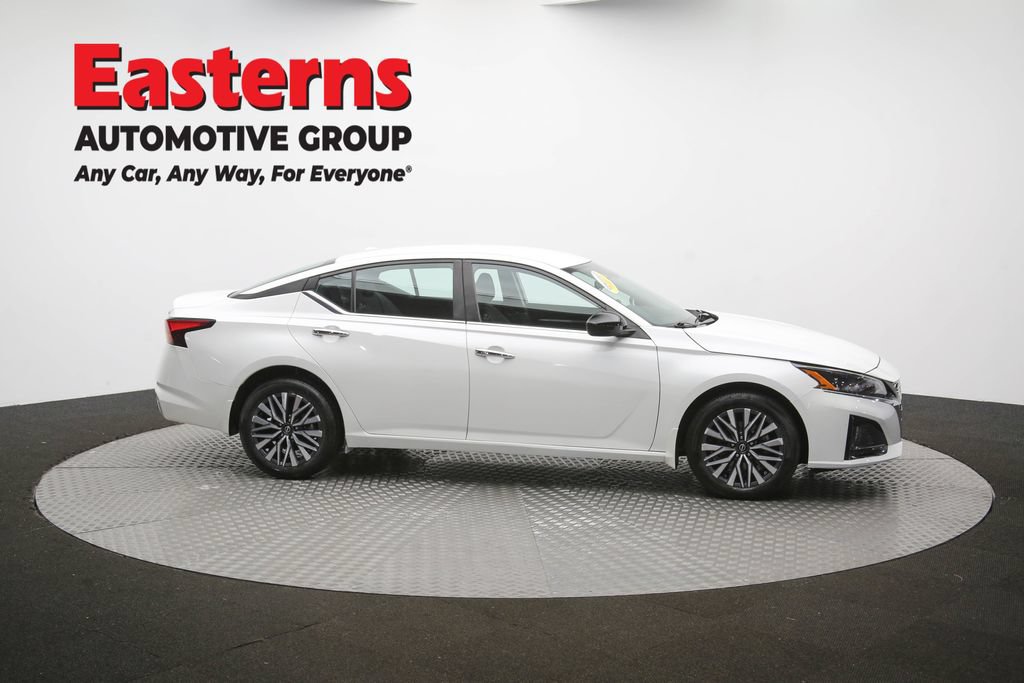 Used 2023 Nissan Altima 2.5 SV AWD/4WD image 61