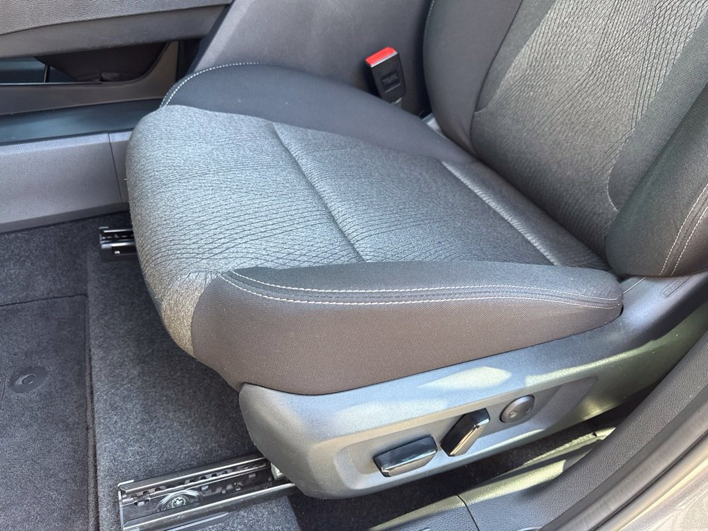 Certified 2026 Nissan Rogue SV FWD image 16