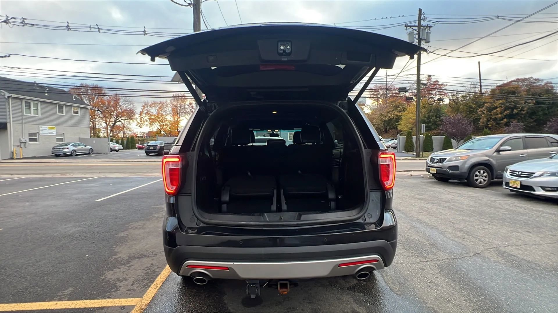 Used 2016 Ford Explorer Limited image 9