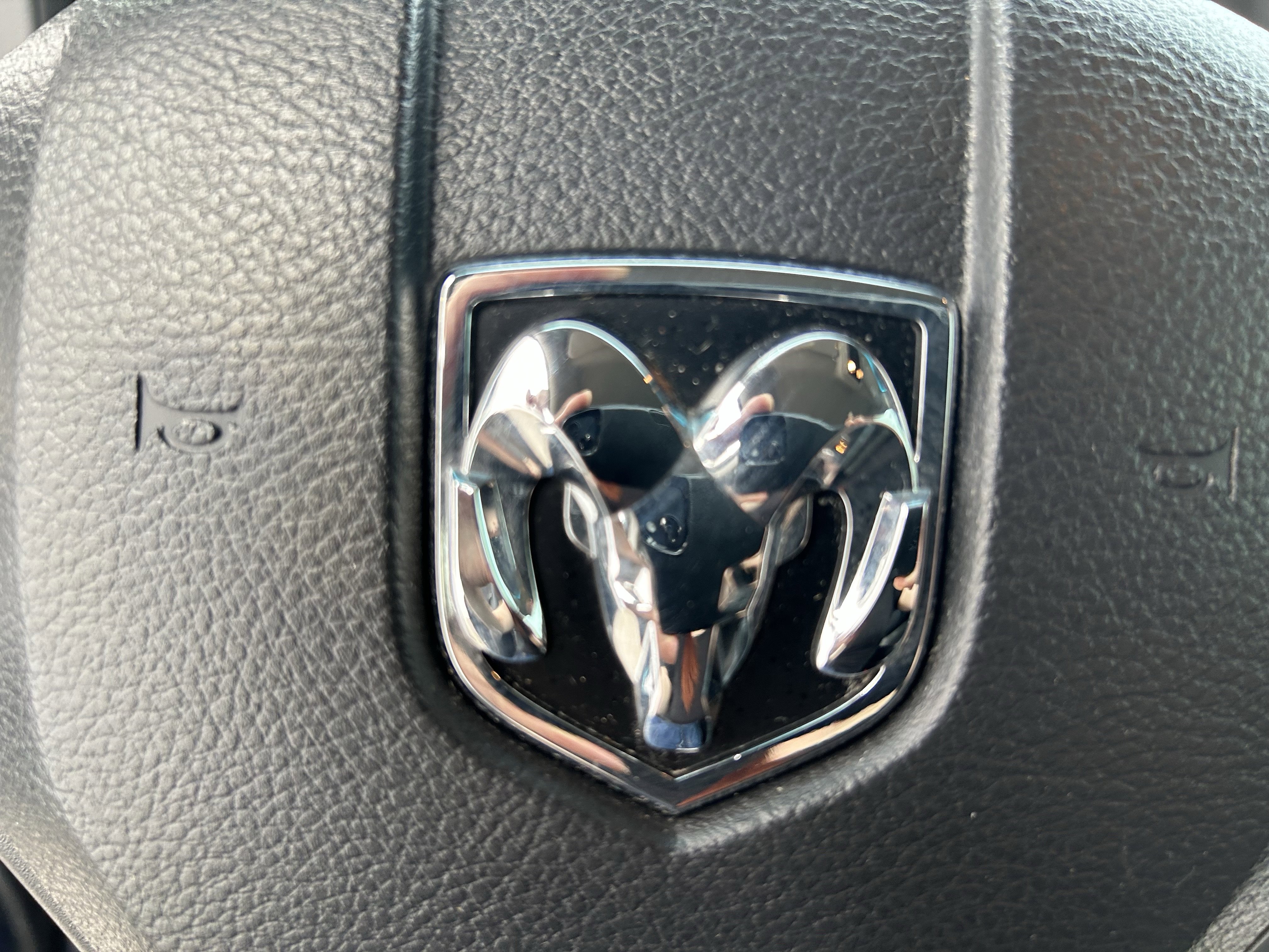 Used 2012 RAM 1500 Laramie image 26