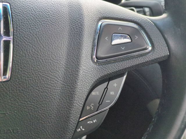 Used 2016 Lincoln MKX Reserve FWD image 18