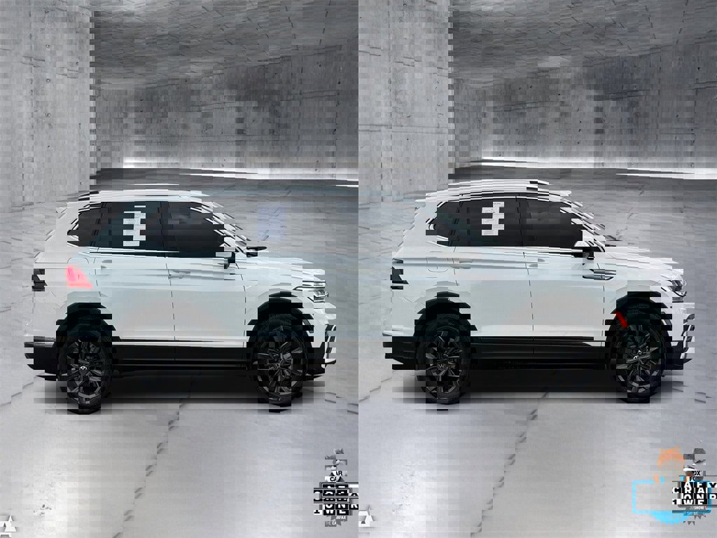 Used 2022 Volkswagen Tiguan SE image 8