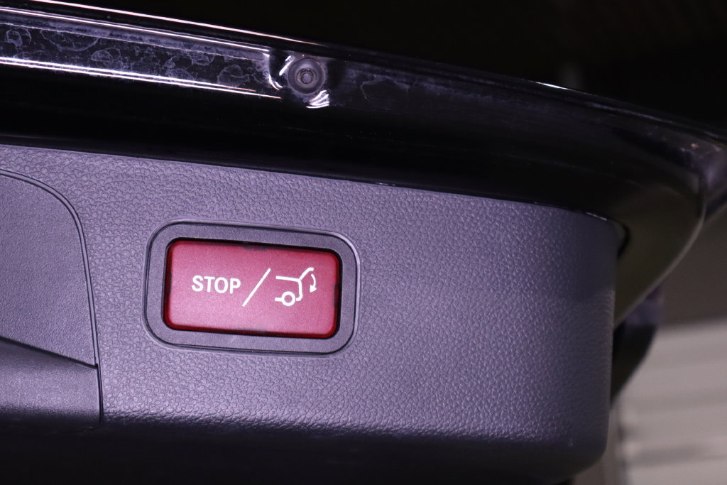 Used 2019 Mercedes-Benz GLC 300 image 34