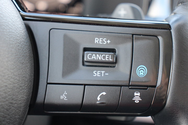 Used 2023 Nissan Pathfinder Platinum image 29