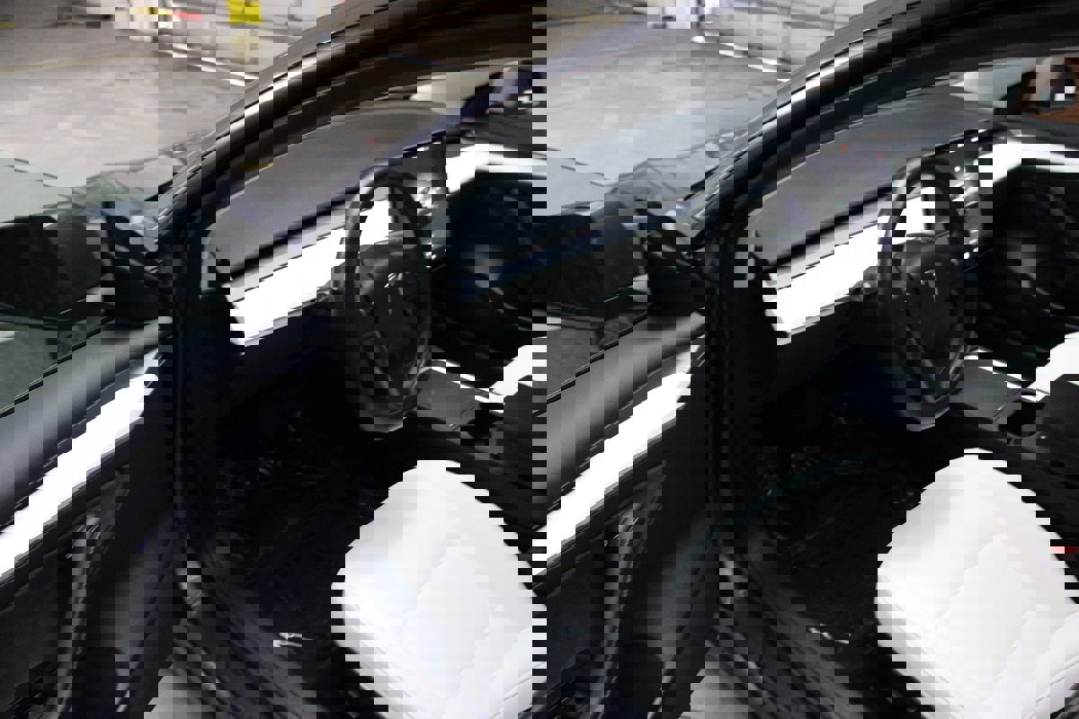 Used 2022 Tesla Model 3 image 19