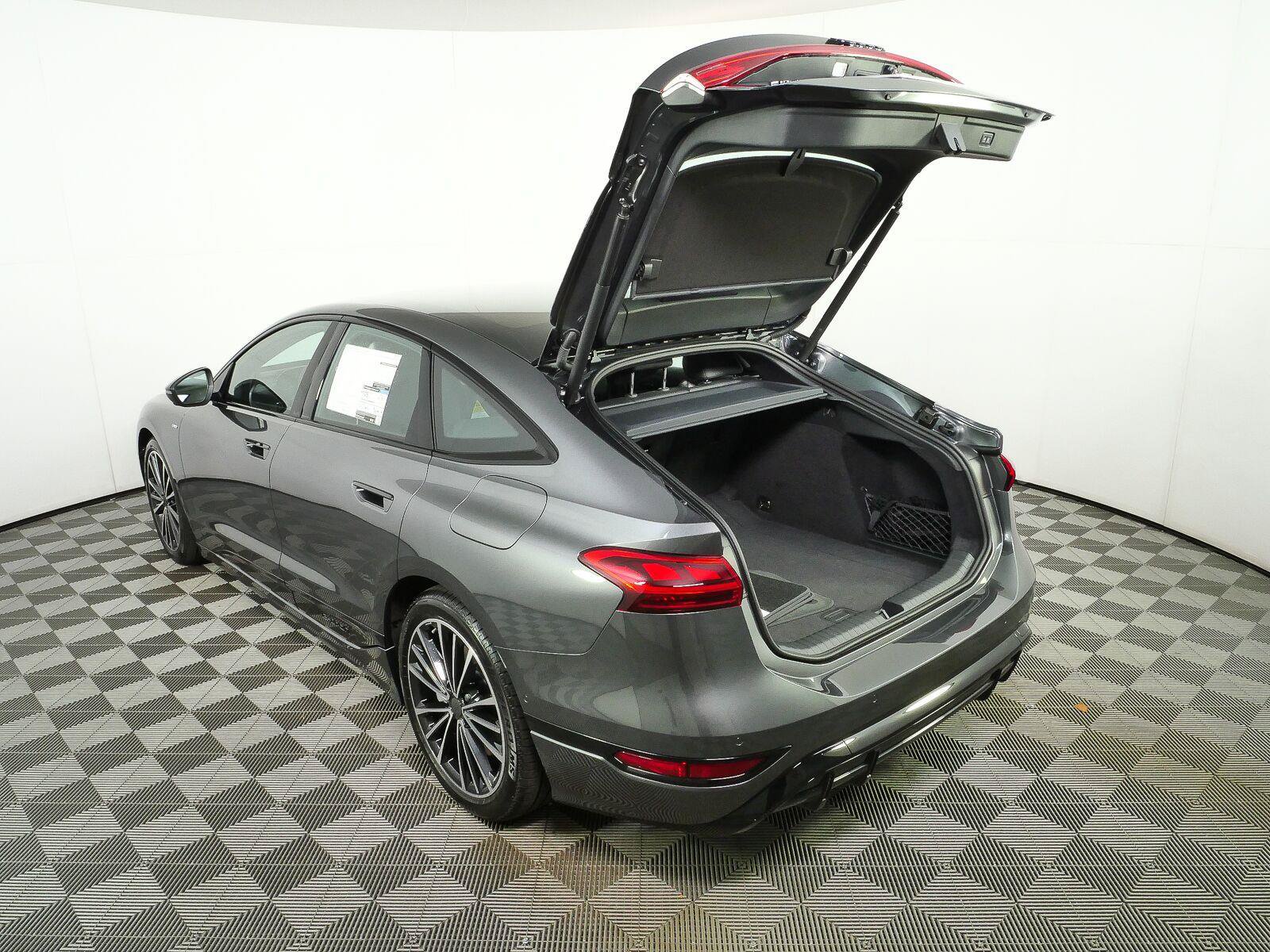 New 2027 Audi A6 e-tron Prestige AWD/4WD image 29
