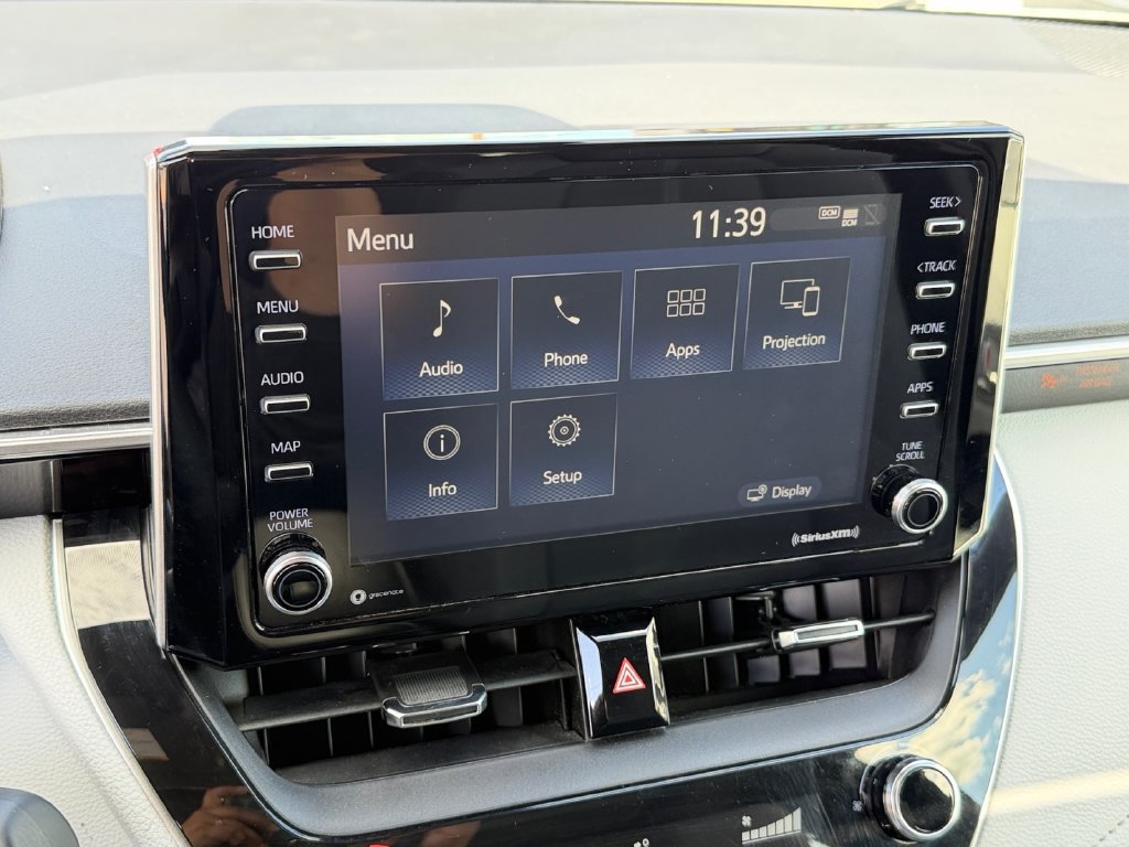 Used 2021 Toyota Corolla SE w/ SE Premium Package FWD image 21