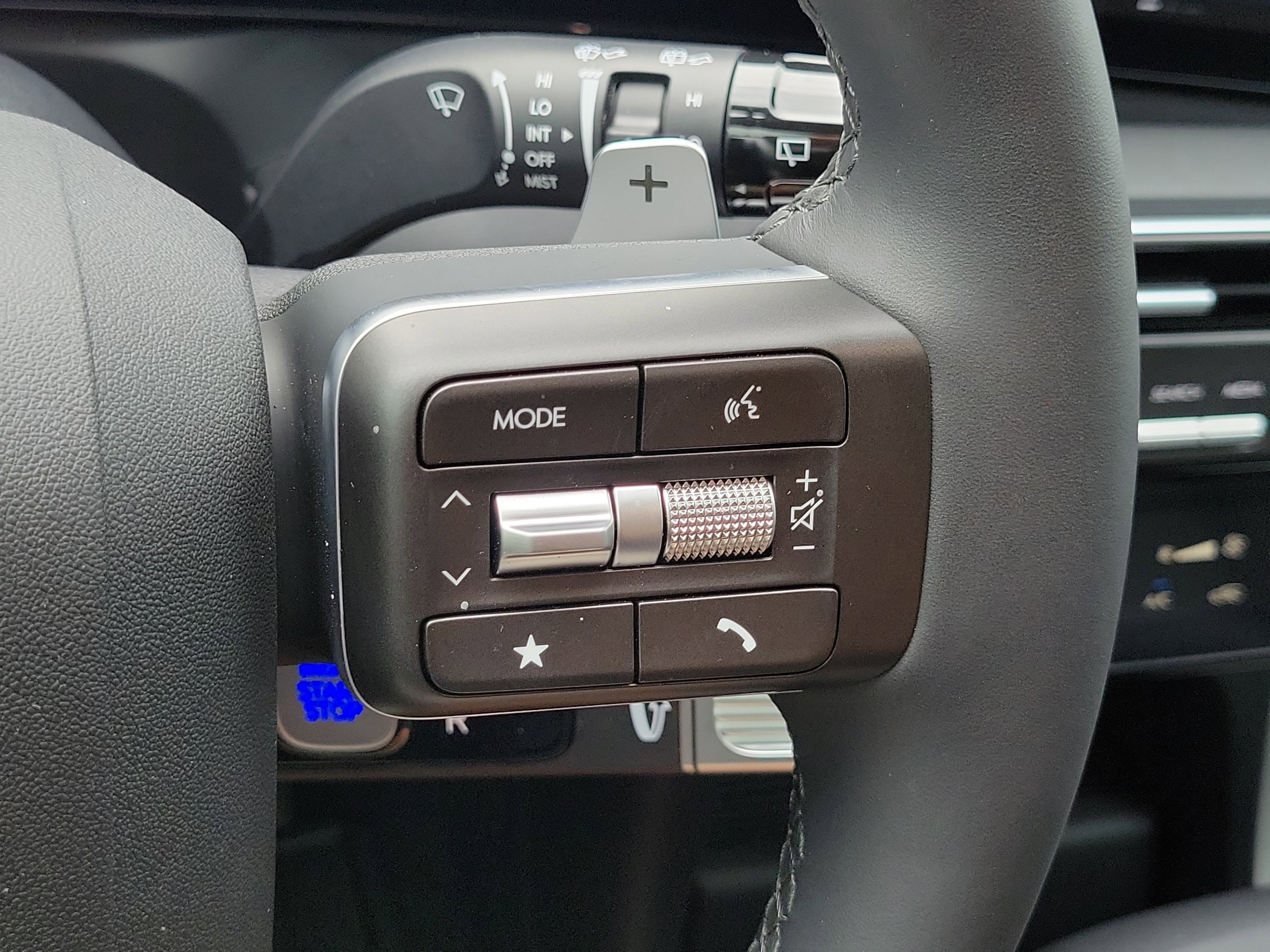 Used 2026 Hyundai Palisade SEL FWD image 23
