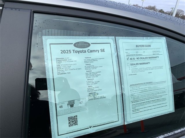 Used 2025 Toyota Camry SE image 36