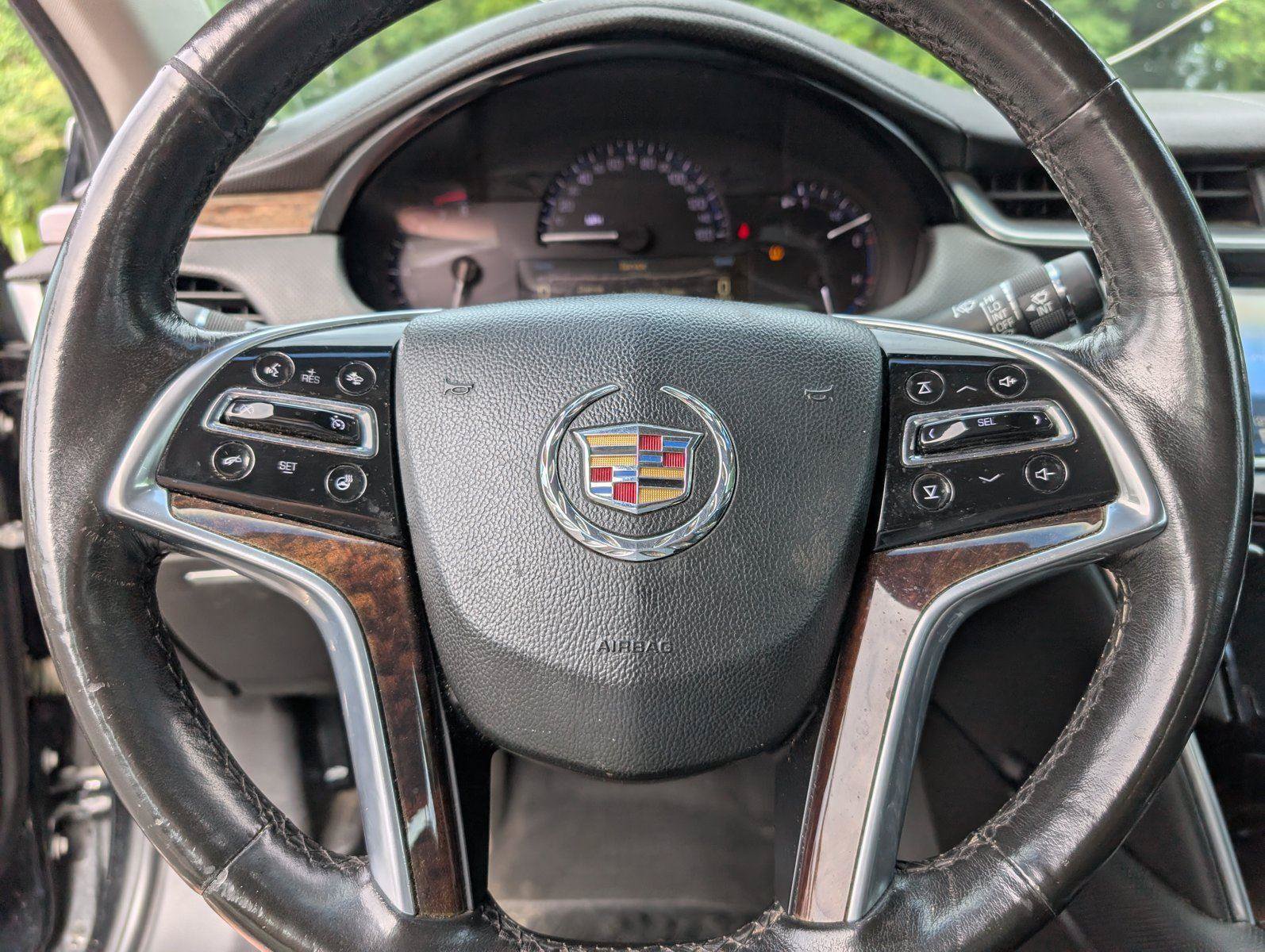 Used 2014 Cadillac XTS Luxury w/ Driver Awareness Package FWD image 23