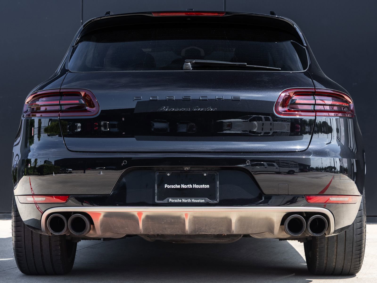 Certified 2017 Porsche Macan Turbo AWD/4WD image 10