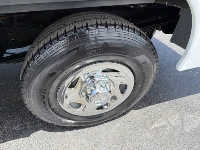 Used 2025 Ford E-350 and Econoline 350 Super Duty w/ Power Equipment Group RWD image 8