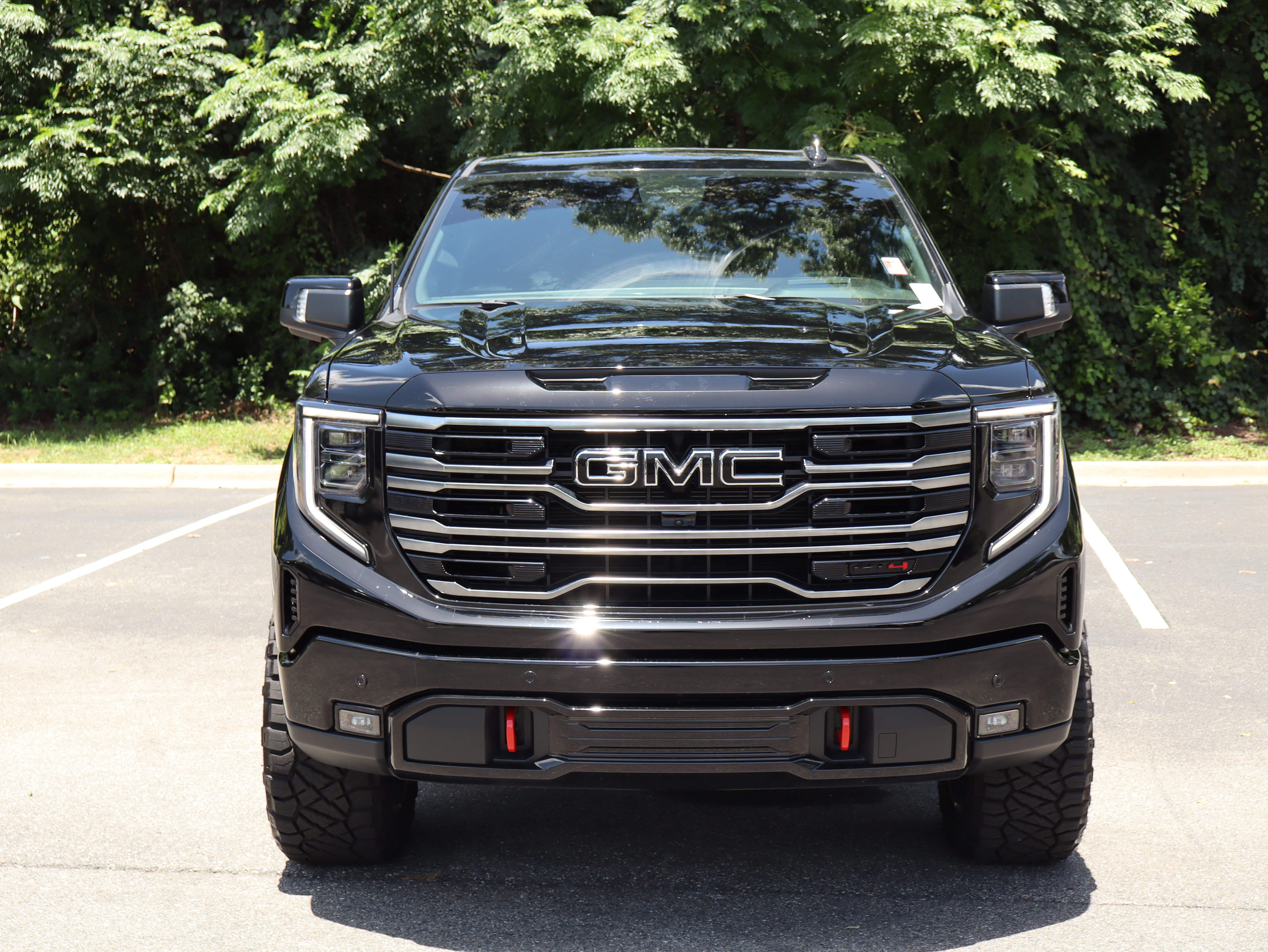 Used 2026 GMC Sierra 1500 AT4 w/ AT4 Premium Package AWD/4WD image 17