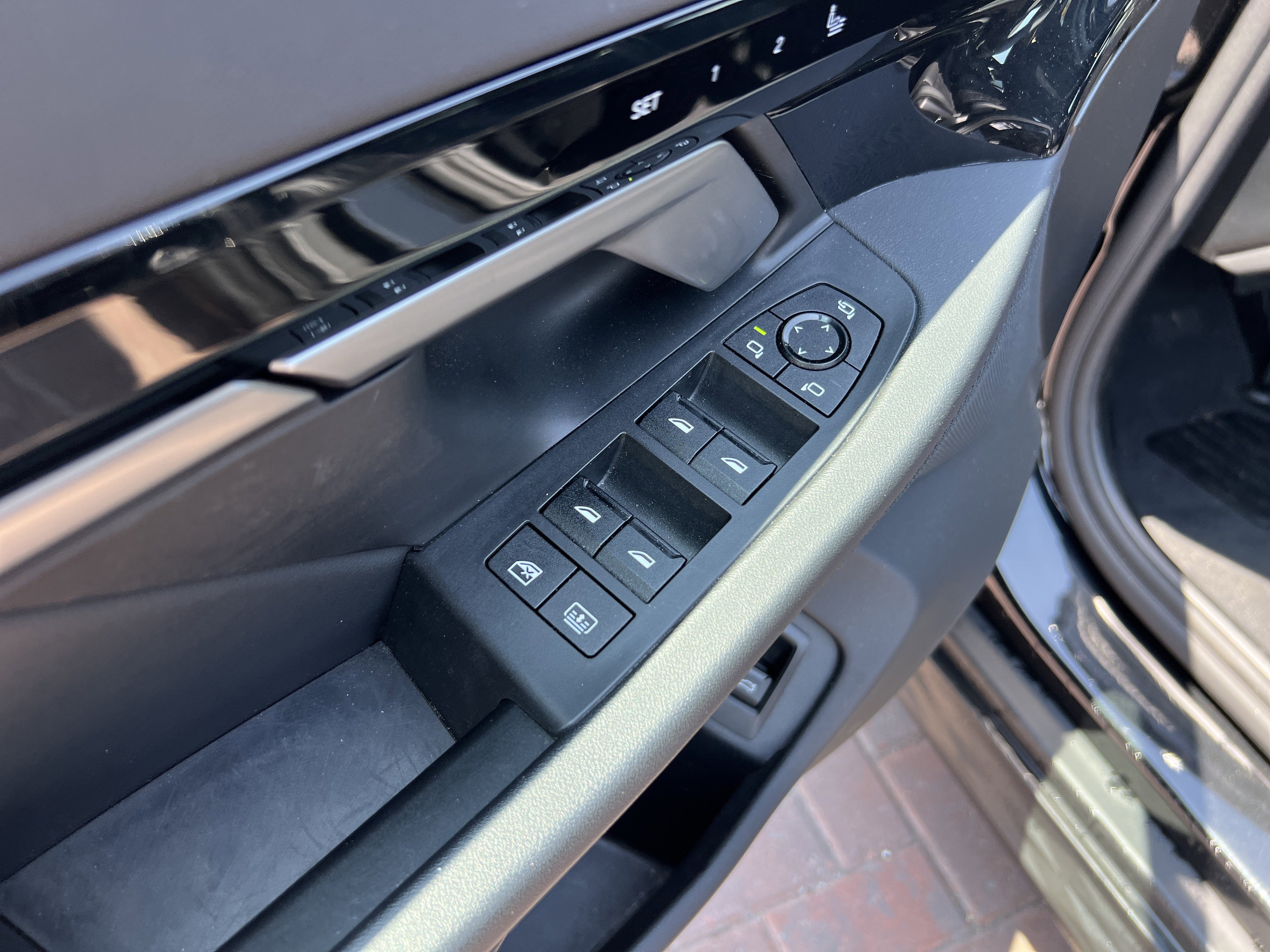 Certified 2025 BMW 530i RWD image 15
