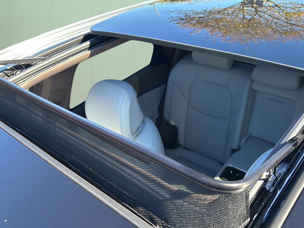 Certified 2026 Genesis GV70 2.5T Advanced image 15