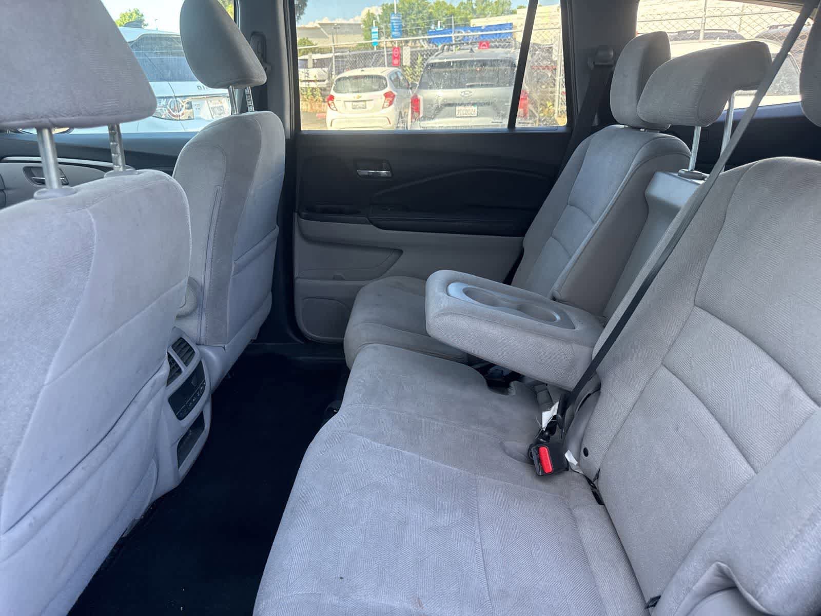 Used 2020 Honda Pilot EX image 10