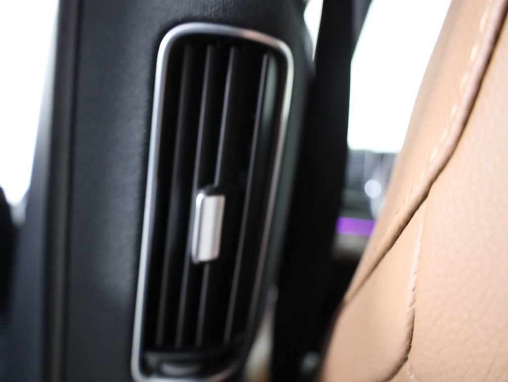 Used 2025 Mercedes-Benz GLS 450 4MATIC image 51
