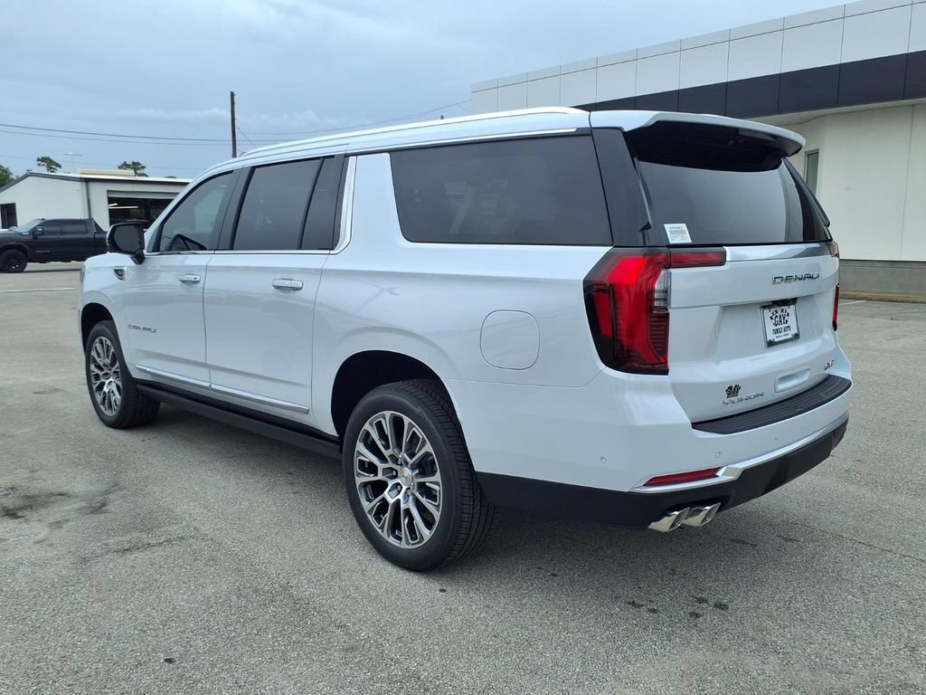 New 2026 GMC Yukon XL Denali w/ Denali Reserve Package AWD/4WD image 2