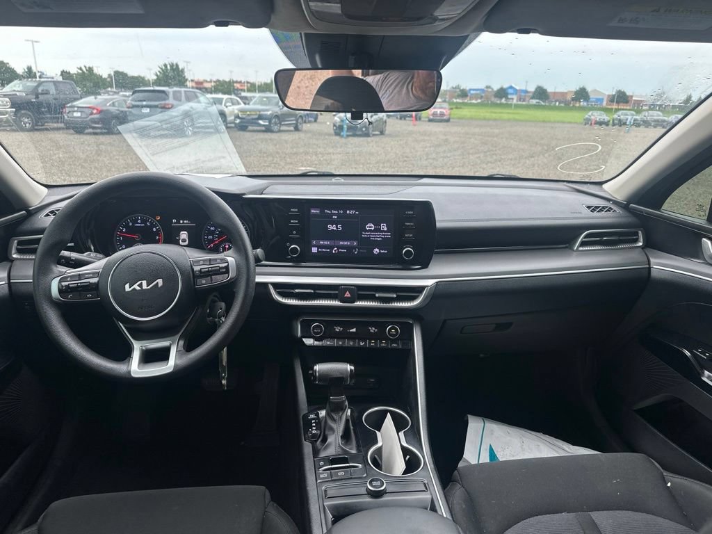 Used 2022 Kia K5 LX FWD image 17