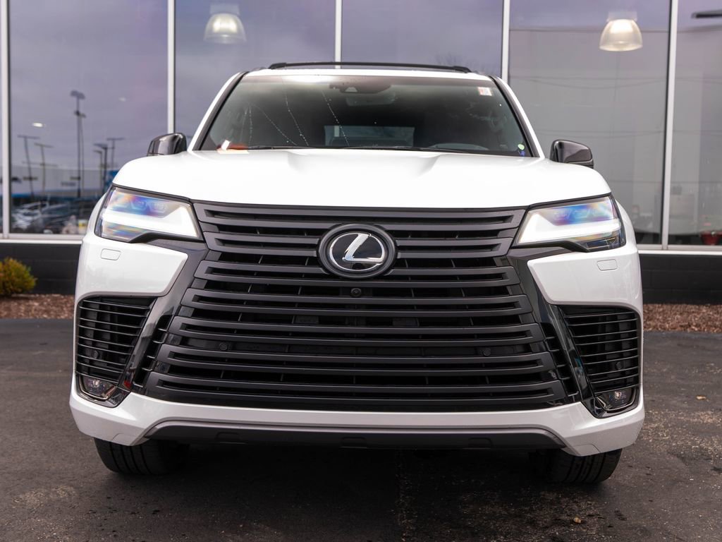 Used 2024 Lexus LX 600 4WD w/ Appearance Package image 2