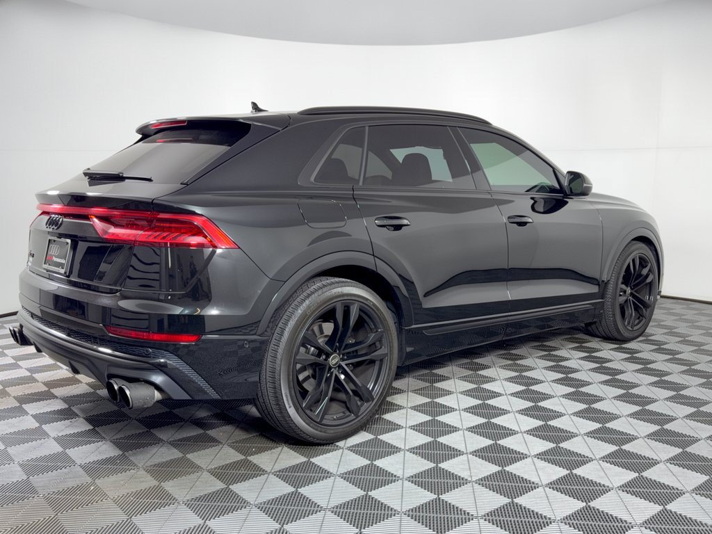 Used 2023 Audi SQ8 Prestige AWD/4WD image 9