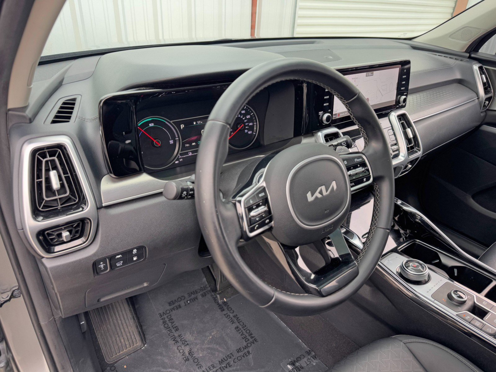 Used 2022 Kia Sorento SX w/ Panoramic Sunroof Package image 13