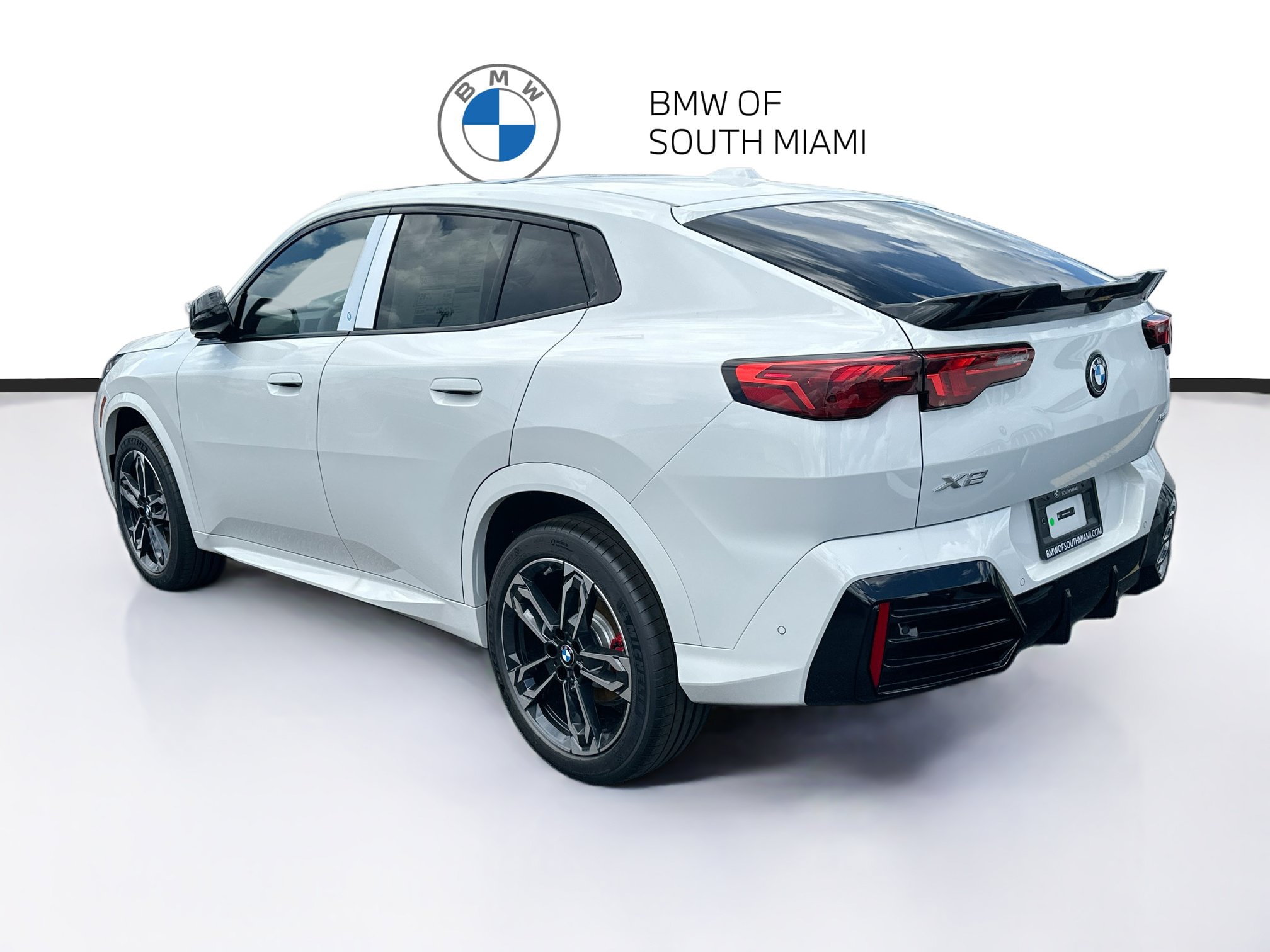 New 2026 BMW X2 xDrive28i AWD/4WD image 4