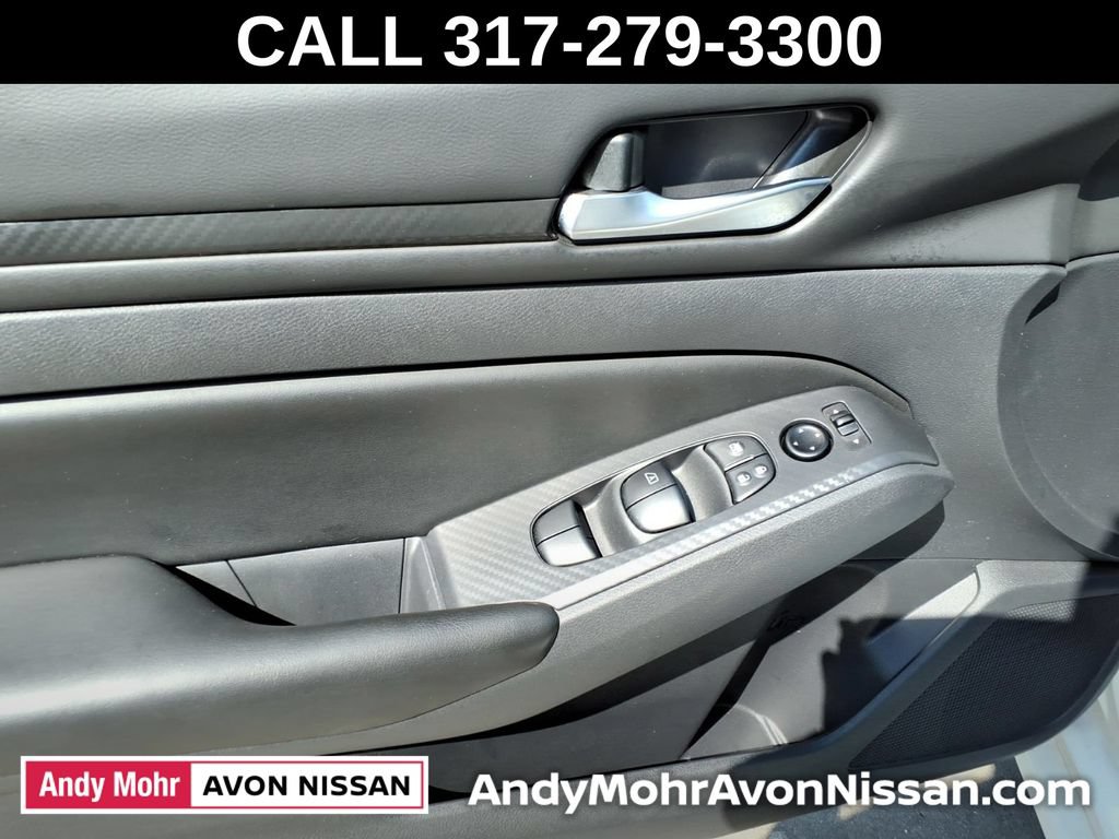 Used 2022 Nissan Altima 2.5 S FWD image 16