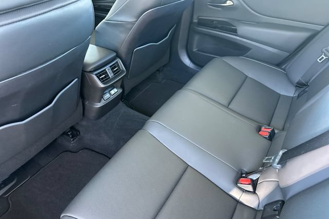 Used 2024 Lexus ES 350 w/ Accessory Package (Z2) FWD image 14