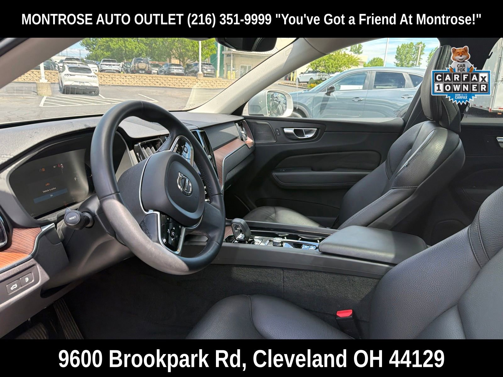 Used 2023 Volvo XC60 T8 Plus AWD/4WD image 2