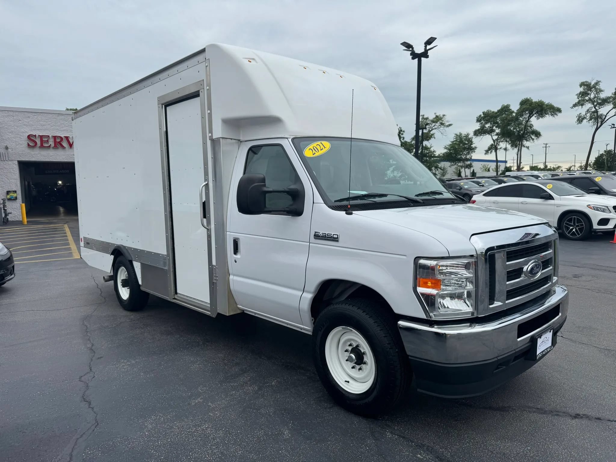 Used 2021 Ford E-350 and Econoline 350 Super Duty w/ Power Windows & Locks Group