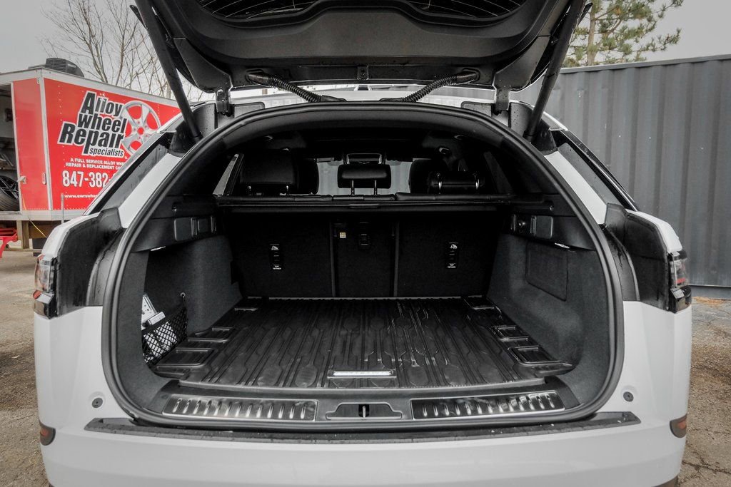 Used 2026 Land Rover Range Rover Velar S image 8