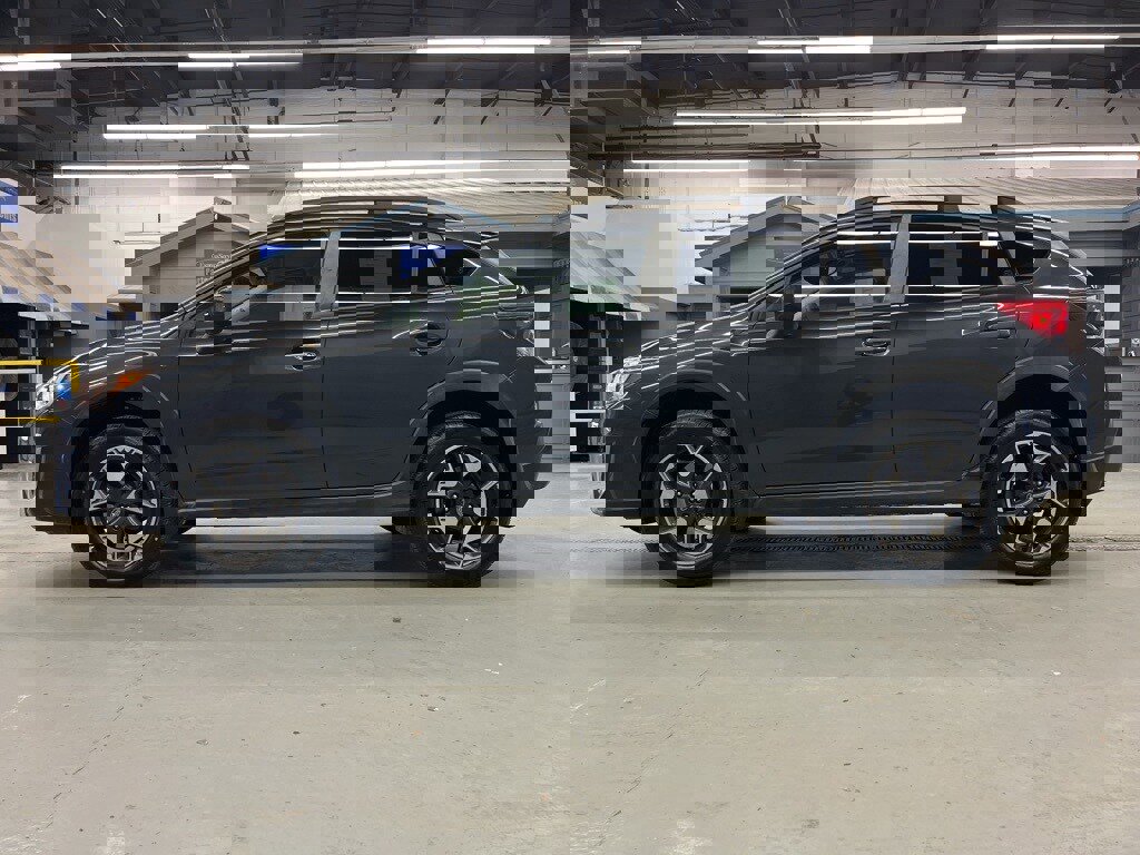 Used 2019 Subaru Crosstrek 2.0i Premium w/ Moonroof Package image 4