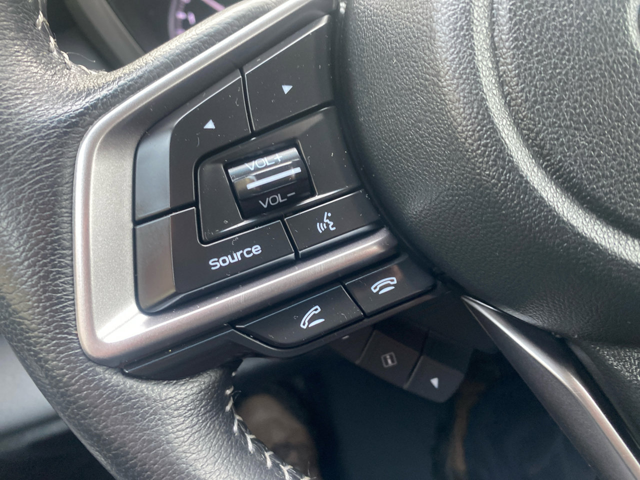 Used 2022 Subaru Legacy Limited image 8