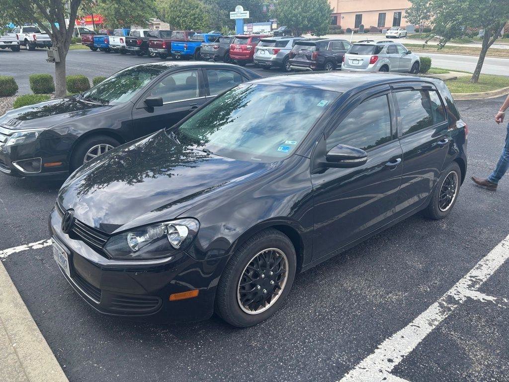 Used 2014 Volkswagen Golf 4-Door FWD image 2