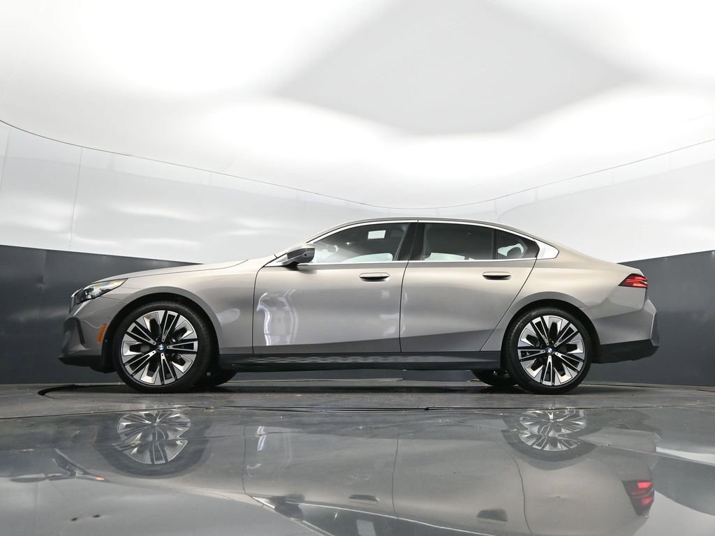 Certified 2026 BMW 530i 530i image 39