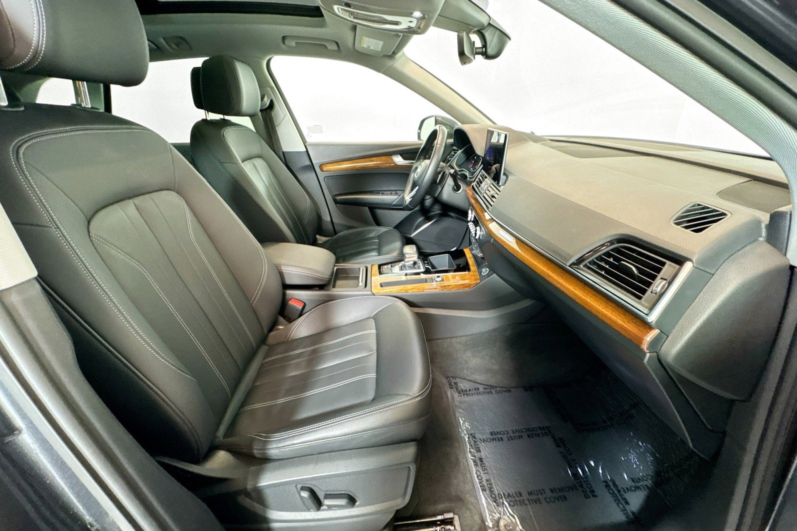 Used 2022 Audi Q5 2.0T Premium w/ Convenience Package image 27