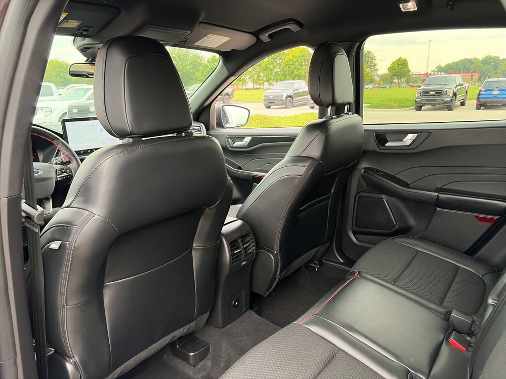 Used 2023 Ford Escape ST-Line w/ Tech Pack #1 FWD image 26