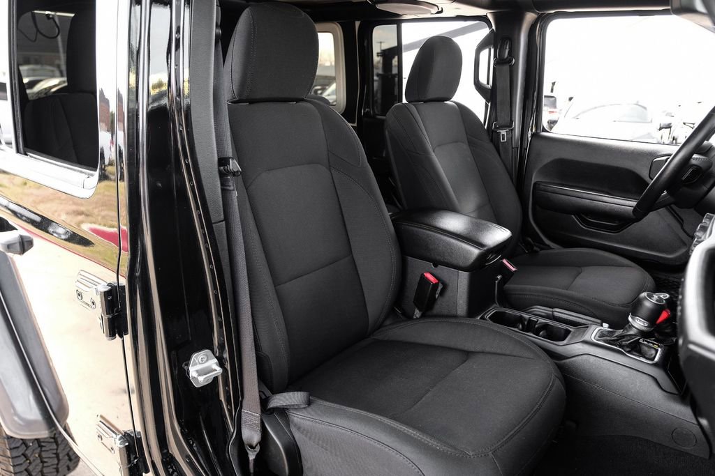 Used 2021 Jeep Wrangler Unlimited Sport image 35