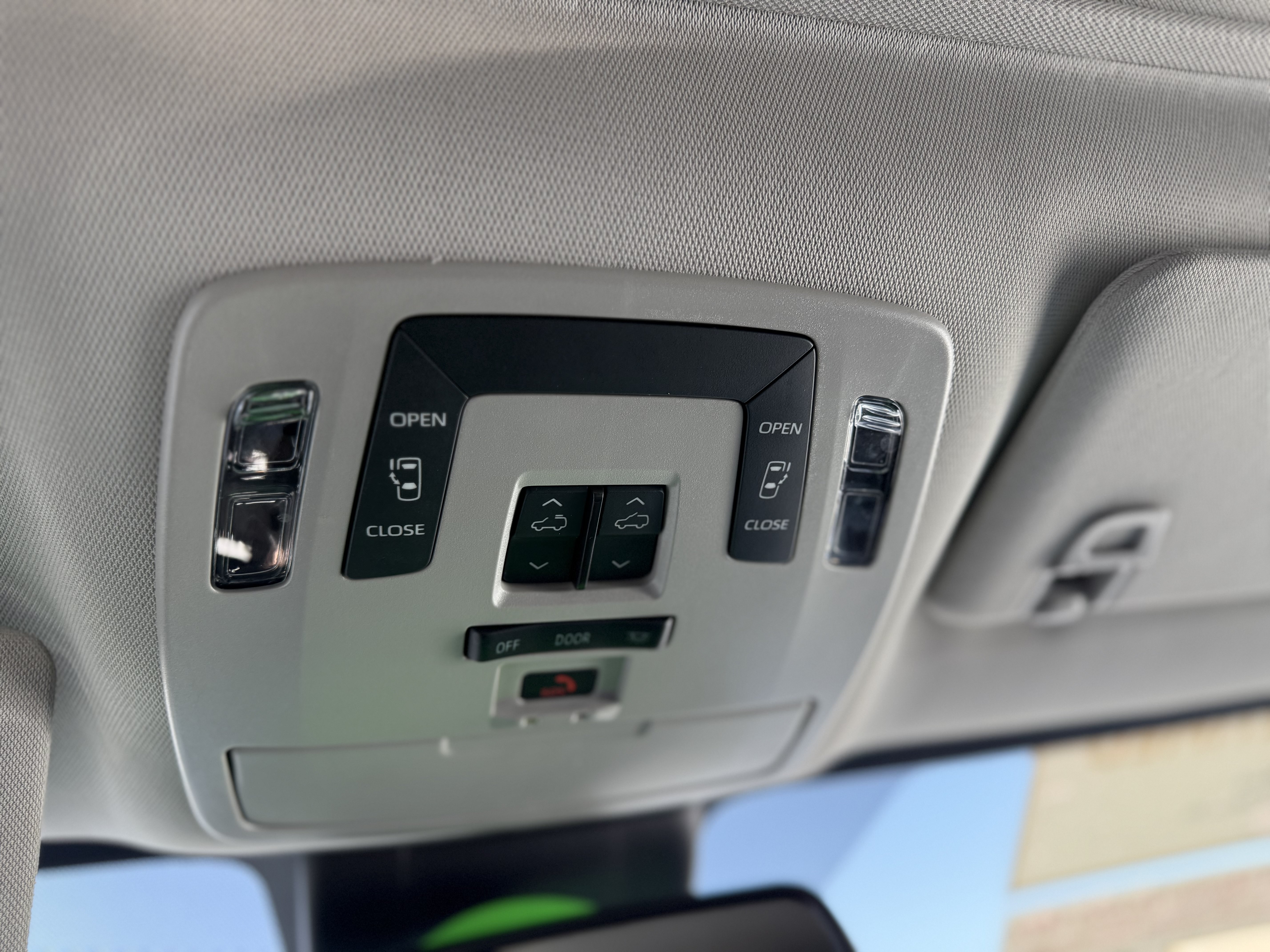 Certified 2024 Toyota Sienna LE w/ LE Plus Package AWD/4WD image 14